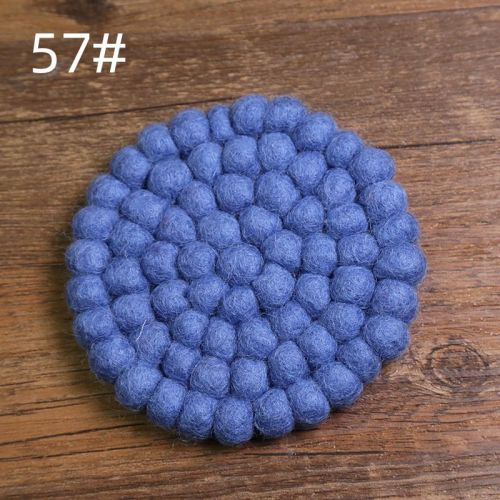Anti-scald Tea Cup Temperament Pure Color Elegant Wool Ball Coaster